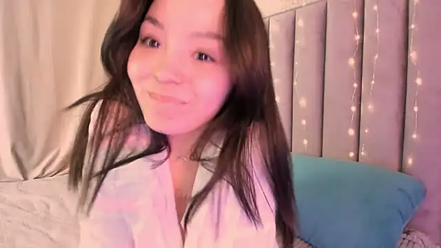 TaiteGloss online show from March 9, 10:19 pm