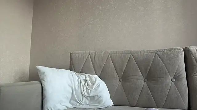 weshycouple online show from June 7, 2:59 am