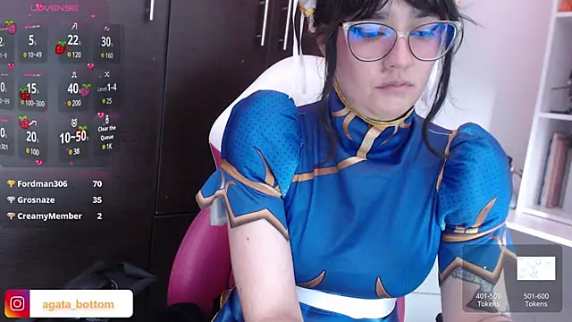 NewAgatha Bolton online show from December 15, 1:57 am