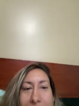 Snapshot of xLadyScarlettx chatting on February 12, 2:35 am xLadyScarlettx online show from February 12, 2:35 am