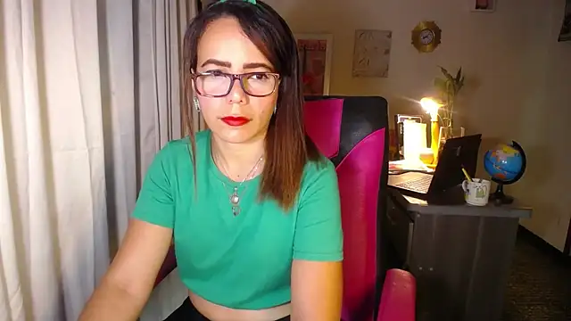 danielle rose 1 online show from March 17, 1:03 pm