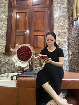 LiLi-Kirix99 online show from May 26, 4:41 am