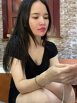 LiLi-Kirix99 online show from June 14, 2:24 am