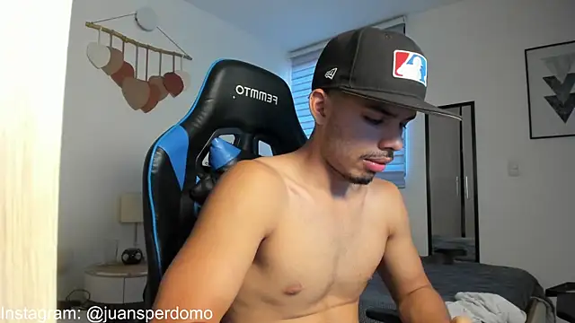 mateoleonee online show from September 15, 7:25 pm