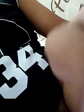 Snapshot of Ithamar89 chatting on February 11, 11:26 am Ithamar89 online show from February 11, 11:26 am