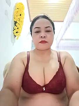 Sexy-bigtits2024 online show from December 15, 7:35 am