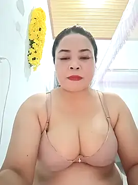 Sexy-bigtits2024 online show from December 27, 1:28 pm