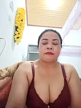 Sexy-bigtits2024 online show from January 10, 10:25 pm