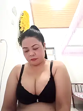 Sexy-bigtits2024 online show from January 15, 7:15 am