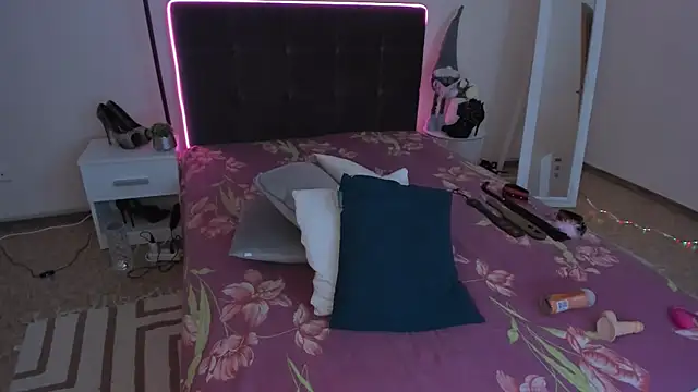 Snapshot of CassieEvans chatting on January 30, 6:46 am CassieEvans online show from January 30, 6:46 am