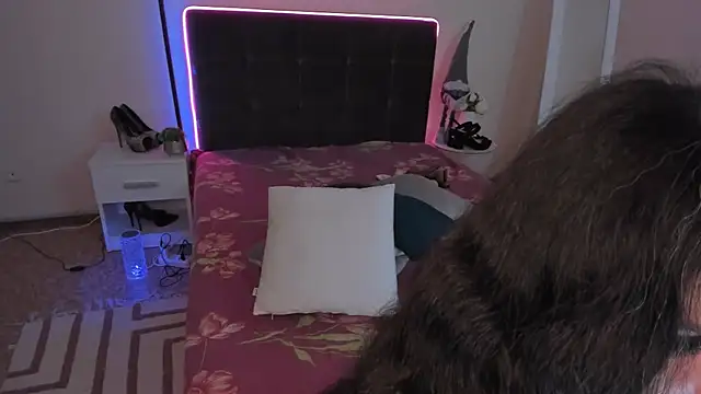 Snapshot of CassieEvans chatting on January 31, 6:46 am CassieEvans online show from January 31, 6:46 am