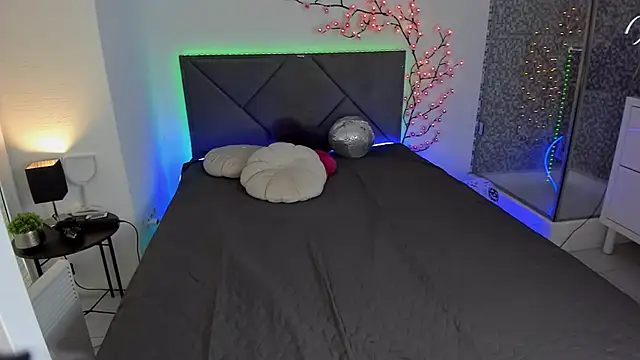 Snapshot of CassieEvans chatting on December 4, 6:34 am CassieEvans online show from December 4, 6:34 am