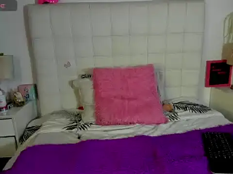 Snapshot of sexycouple_lat chatting on March 14, 2:19 pm sexycouple lat online show from March 14, 2:19 pm