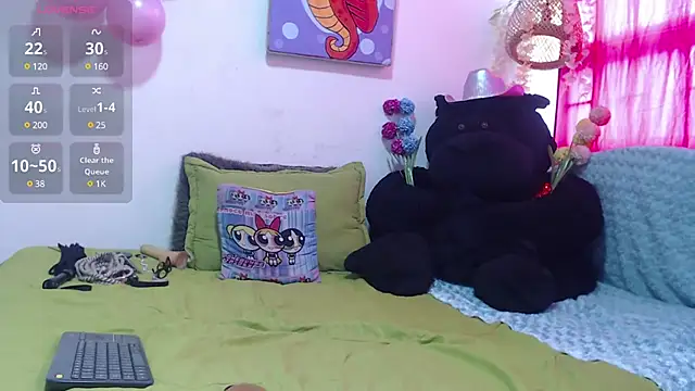 Snapshot of sexycouple_lat chatting on March 18, 6:15 pm sexycouple lat online show from March 18, 6:15 pm