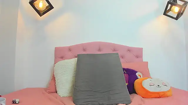 Ema Stone65 online show from December 4, 10:41 pm