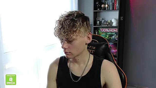 Keytaro online show from October 31, 10:49 am