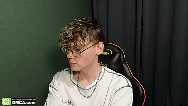 Keytaro online show from February 20, 1:13 am