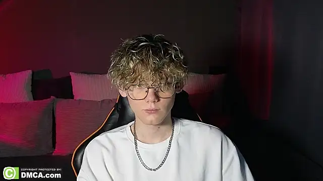 Keytaro online show from March 14, 11:54 pm