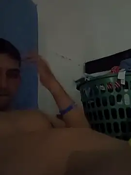 Snapshot of Jey699 chatting on February 21, 4:40 am Jey699 online show from February 21, 4:40 am