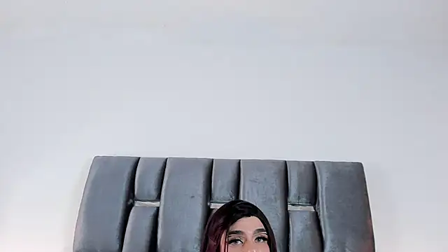 LucyGiraldo online show from January 18, 2:14 am