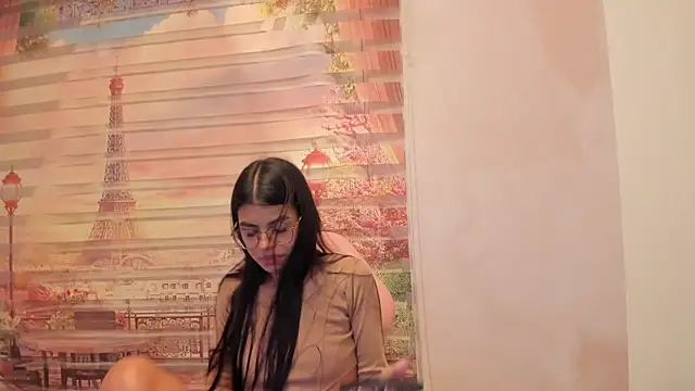 Isa little4u online show from October 10, 10:25 am