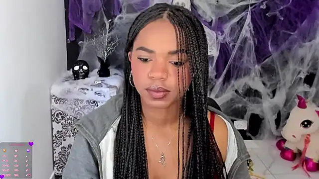 Marce 22 online show from October 22, 3:45 pm