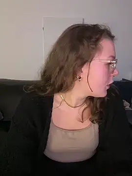 Snapshot of Fancy-Francy chatting on January 15, 5:58 pm Fancy-Francy online show from January 15, 5:58 pm