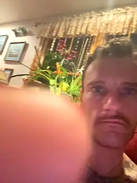 UnCuTupTheBuTT online show from September 24, 9:23 am