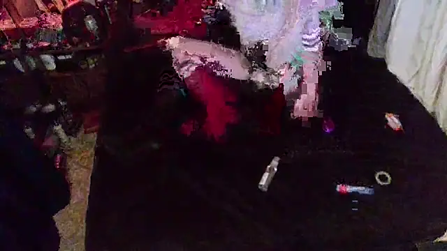 UnCuTupTheBuTT online show from March 17, 8:50 am