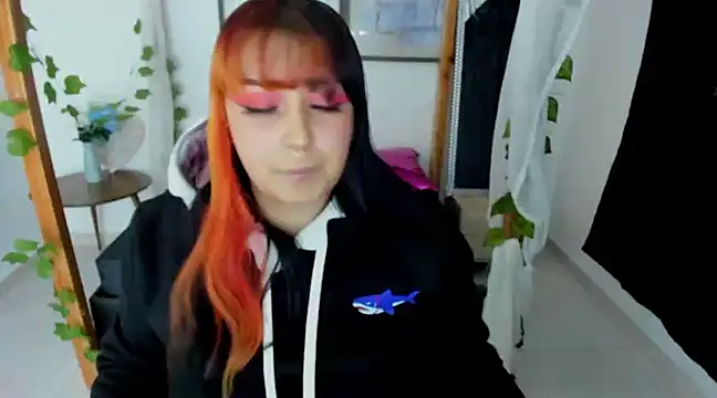 lussyevans24 online show from January 24, 3:54 am
