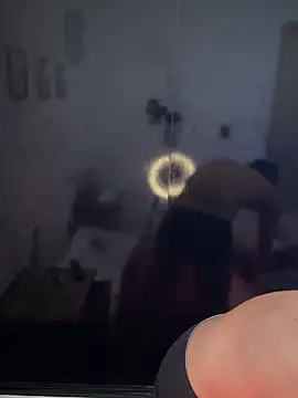 Snapshot of cybercosmiiic chatting on January 21, 8:43 pm cybercosmiiic online show from January 21, 8:43 pm