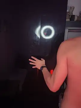 Snapshot of cybercosmiiic chatting on March 6, 10:36 pm cybercosmiiic online show from March 6, 10:36 pm