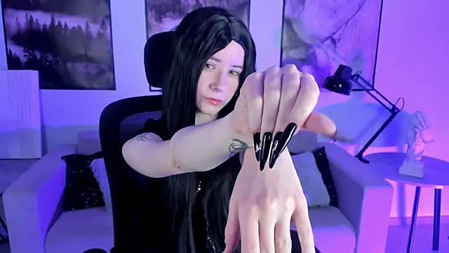 LexiWenford online show from December 4, 2:53 am