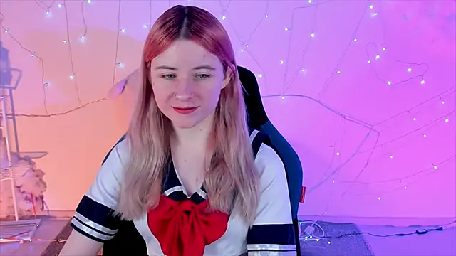 LexiWenford online show from December 7, 3:04 am