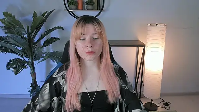 LexiWenford online show from February 21, 5:56 am