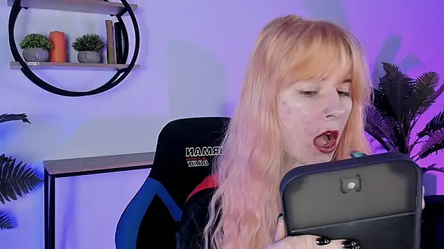 LexiWenford online show from March 5, 3:08 am