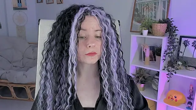 LexiWenford online show from March 19, 8:55 am