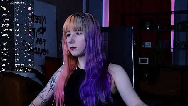 LexiWenford online show from July 29, 4:43 am