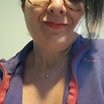 Viola8p online show from November 6, 2:51 pm