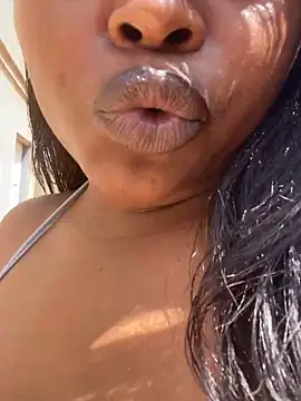 DiamondGoddes online show from October 21, 11:33 am