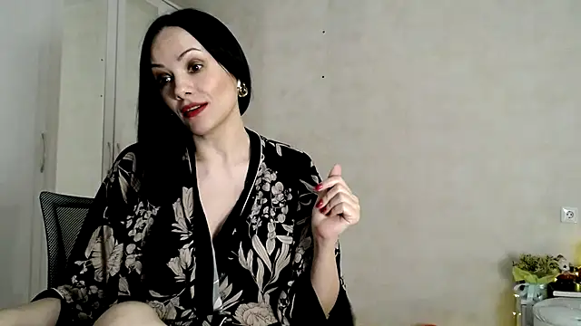 Devil Goddess online show from December 28, 5:25 pm