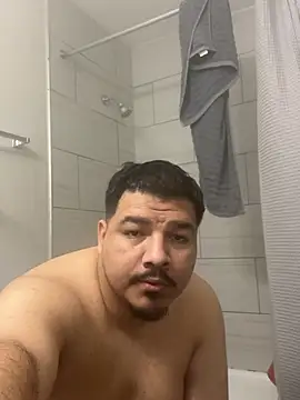 Snapshot of Detodo27 chatting on March 6, 1:51 pm Detodo27 online show from March 6, 1:51 pm