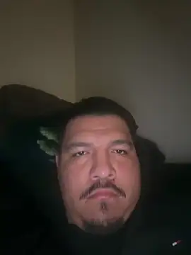 Snapshot of Detodo27 chatting on March 10, 1:32 am Detodo27 online show from March 10, 1:32 am