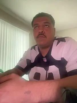 Snapshot of Detodo27 chatting on March 14, 9:42 pm Detodo27 online show from March 14, 9:42 pm