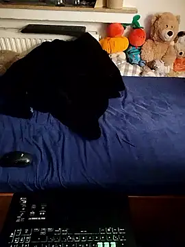 Dennis 2024 online show from September 8, 5:01 pm