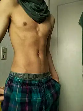 Snapshot of Dennis_2024 chatting on March 6, 9:33 pm Dennis 2024 online show from March 6, 9:33 pm