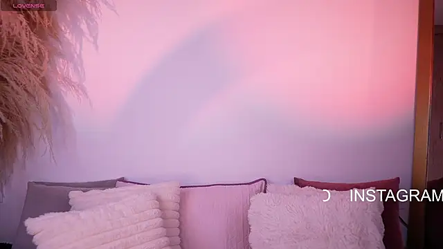 StormiRusso online show from August 2, 12:31 am