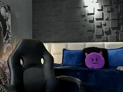 DannSaenz online show from January 19, 2:49 pm