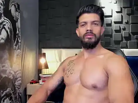 DannSaenz online show from January 24, 12:52 am