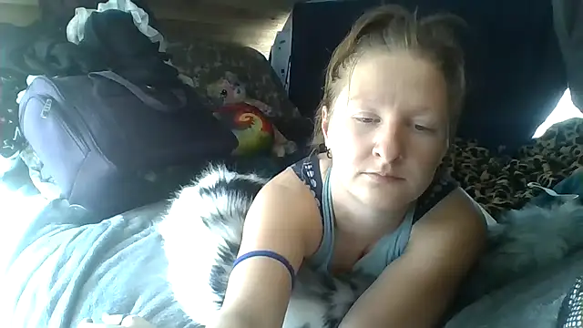 Snapshot of Eluradess chatting on September 17, 9:27 pm Eluradess online show from September 17, 9:27 pm